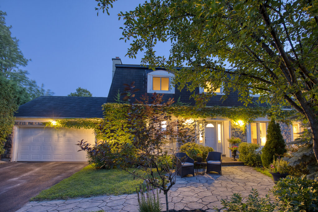 great-family-home-in-alta-vista-the-leading-ottawa-luxury-real-estate