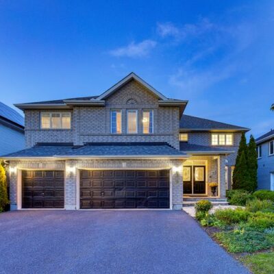 Exceptional Richcraft Custom Brick Home - The Leading Ottawa Luxury ...